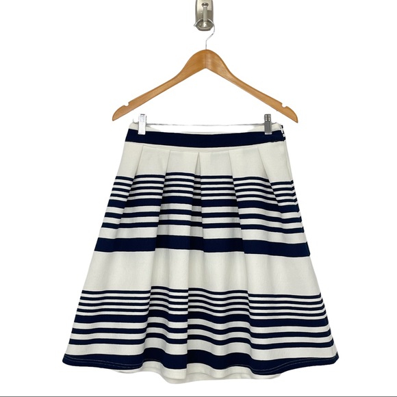 Abercrombie & Fitch Striped and Textured Skirt 22” Long Navy and Ivory Sz Medium - Picture 1 of 7